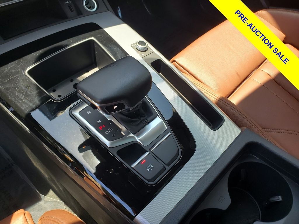 Used 2025 White Audi  image 31