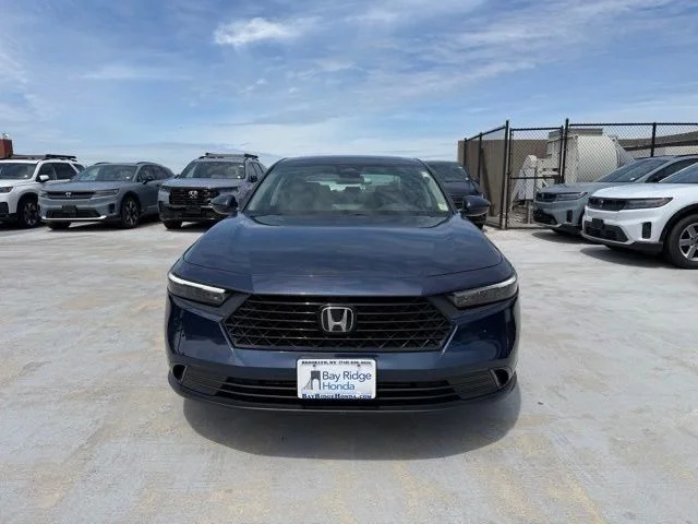 Used 2023 Black Honda EX image 2