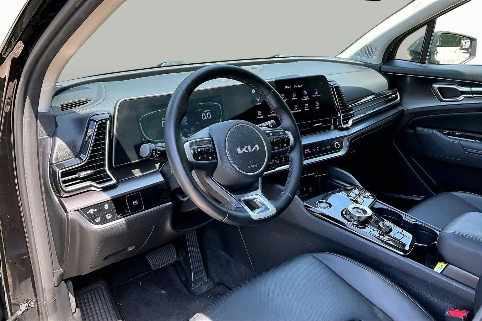 Used 2023 Fusion Black Kia EX image 18