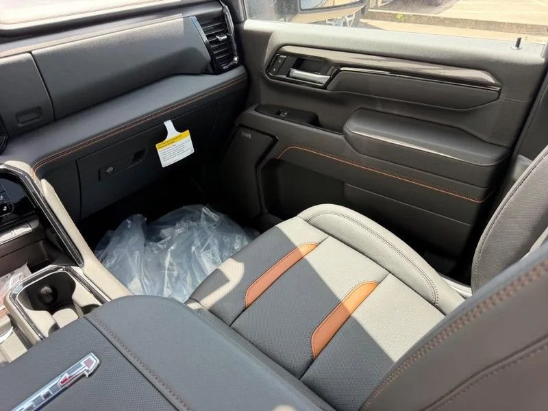 New 2026 Titanium Rush Metallic GMC AT4 image 15