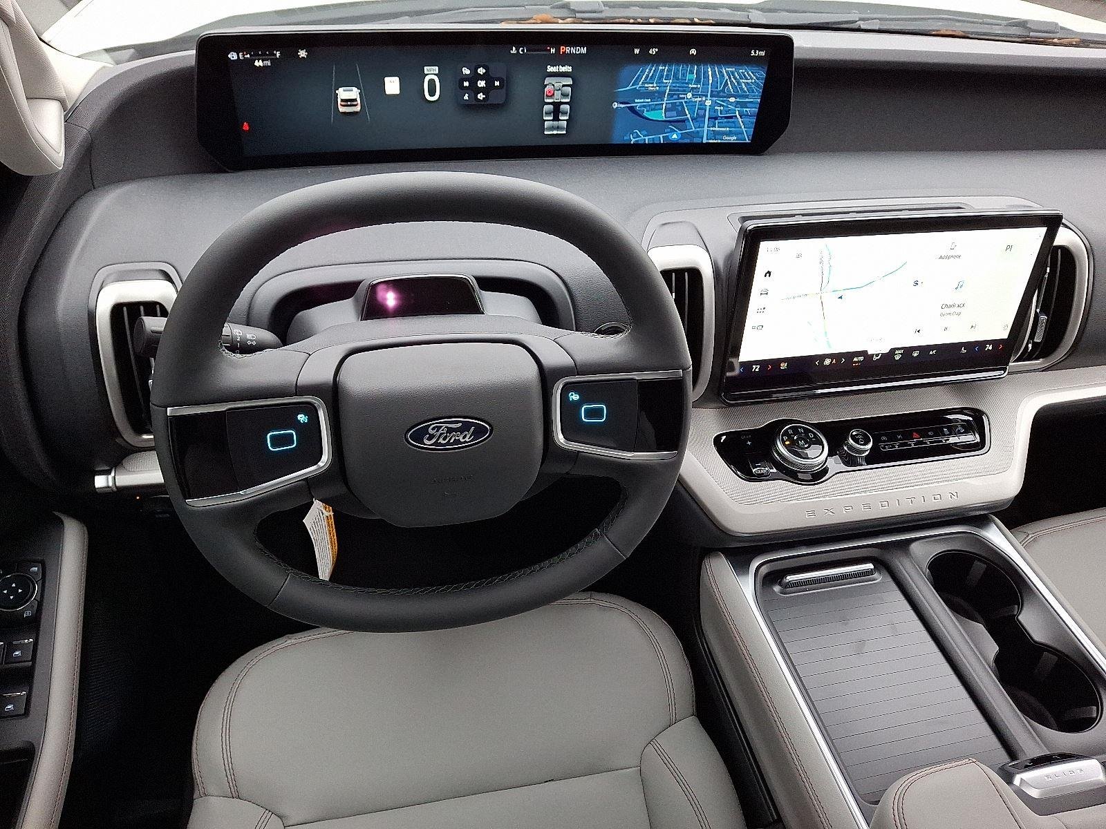 New 2025 Star White Metallic Tri-Coat Ford Active image 9