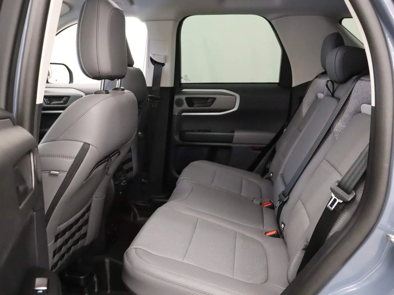 New 2026 Azure Gray Metallic Tri-Coat Ford Badlands® image 16