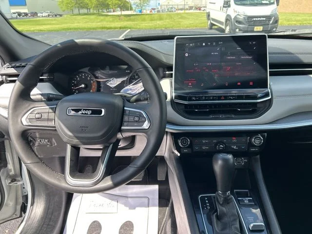 2025 Jeep Compass Limited - Photo 34