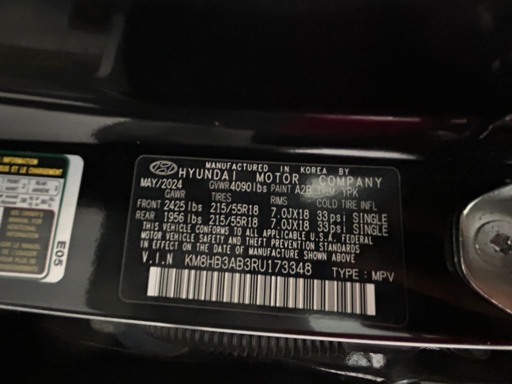 Used 2024 Black Hyundai SEL image 20