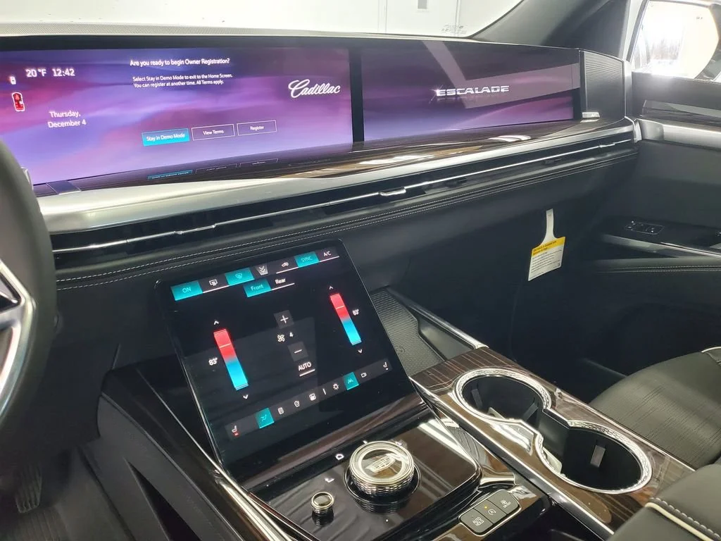 2026 Cadillac Escalade Luxury - Photo 19