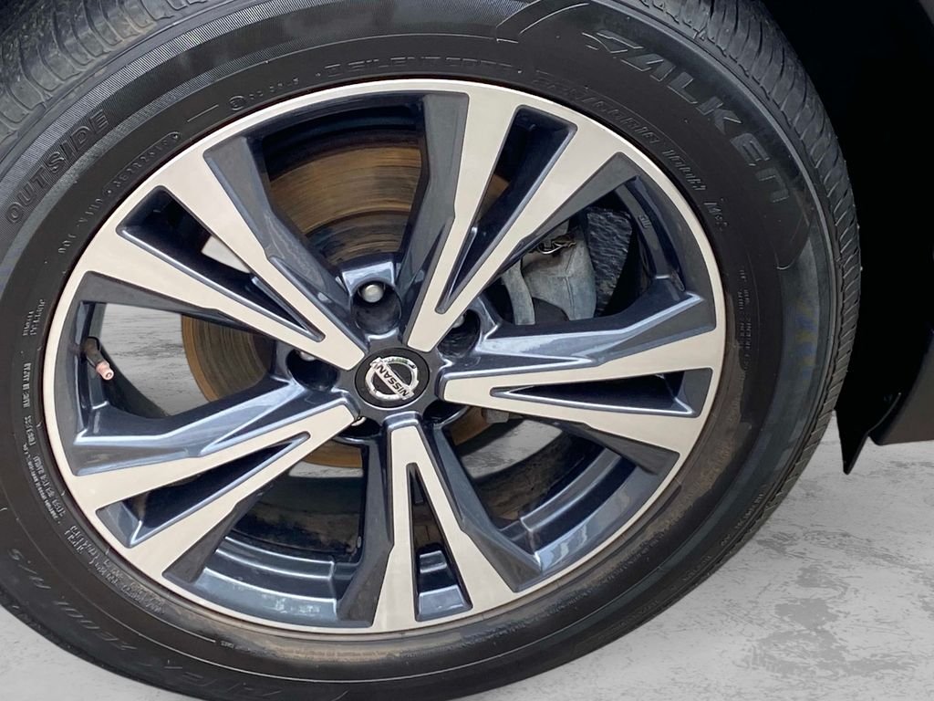 Used 2020 Silver Nissan SV image 28