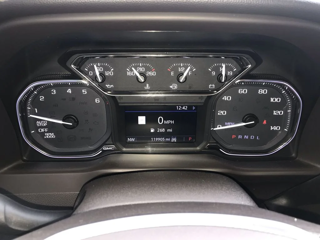 Used 2019 White GMC SLT image 15