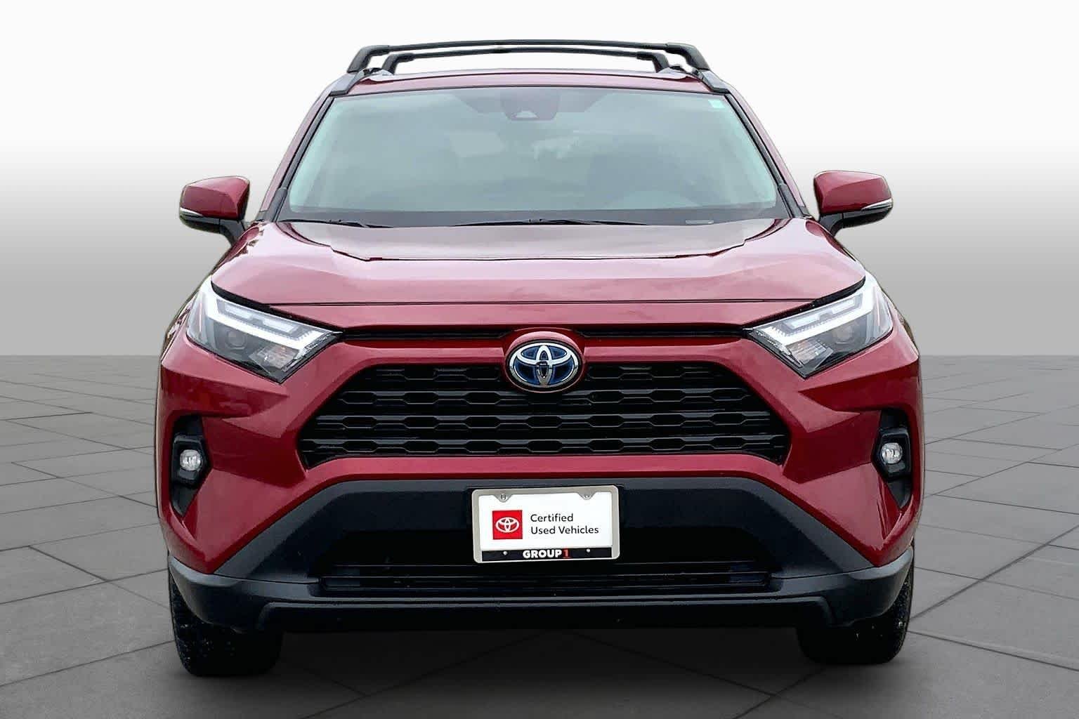 Used 2024 Ruby Flare Pearl Toyota Hybrid XLE Premium image 4