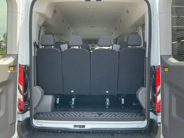New 2026 Oxford White Ford XLT image 7