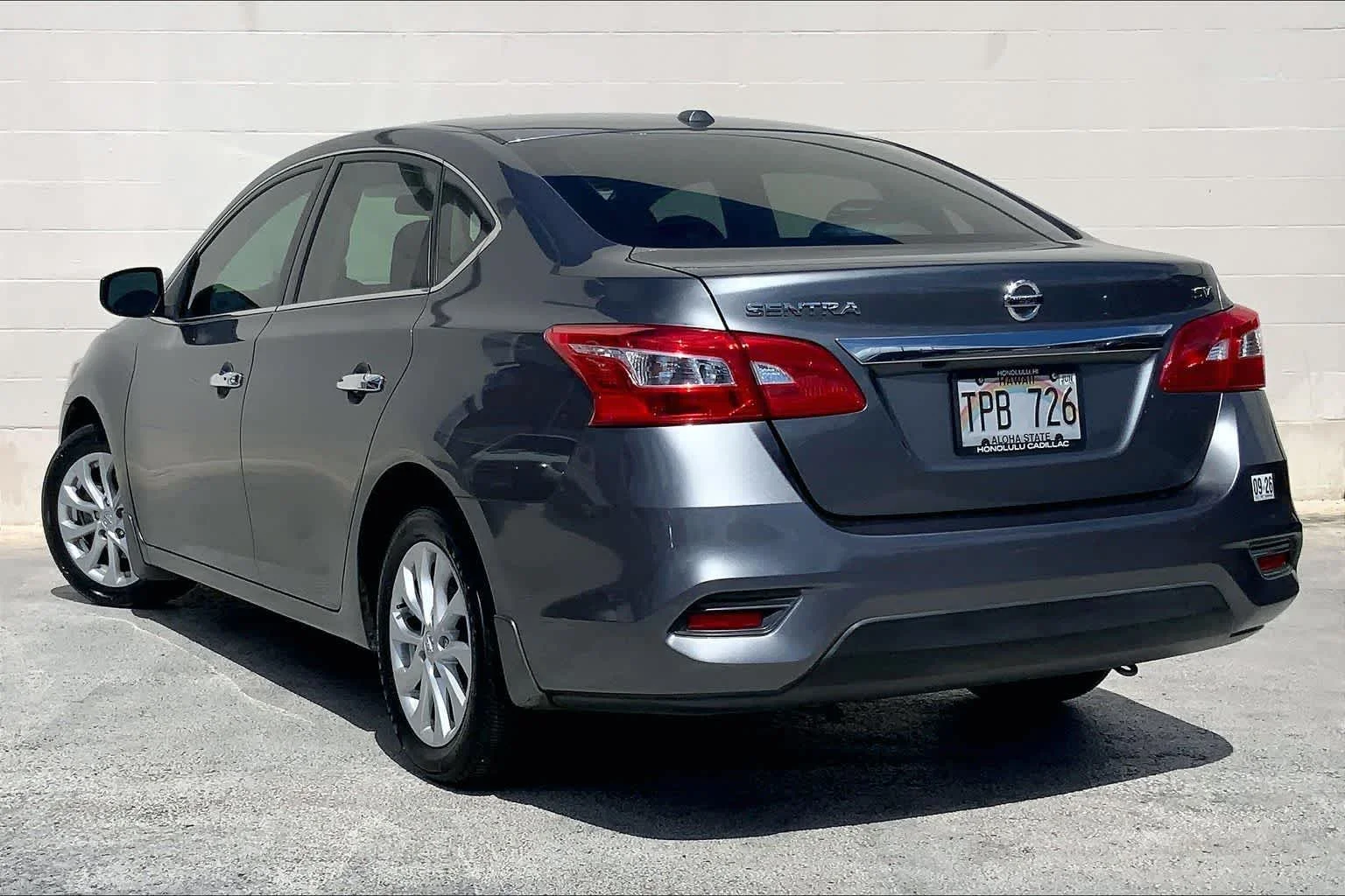 Used 2018 Gray/gray Nissan SV image 4