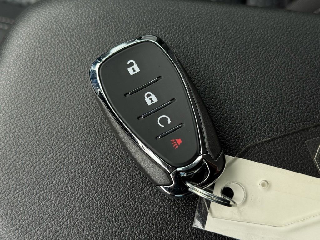 2025 Chevrolet Trax LT - Photo 30