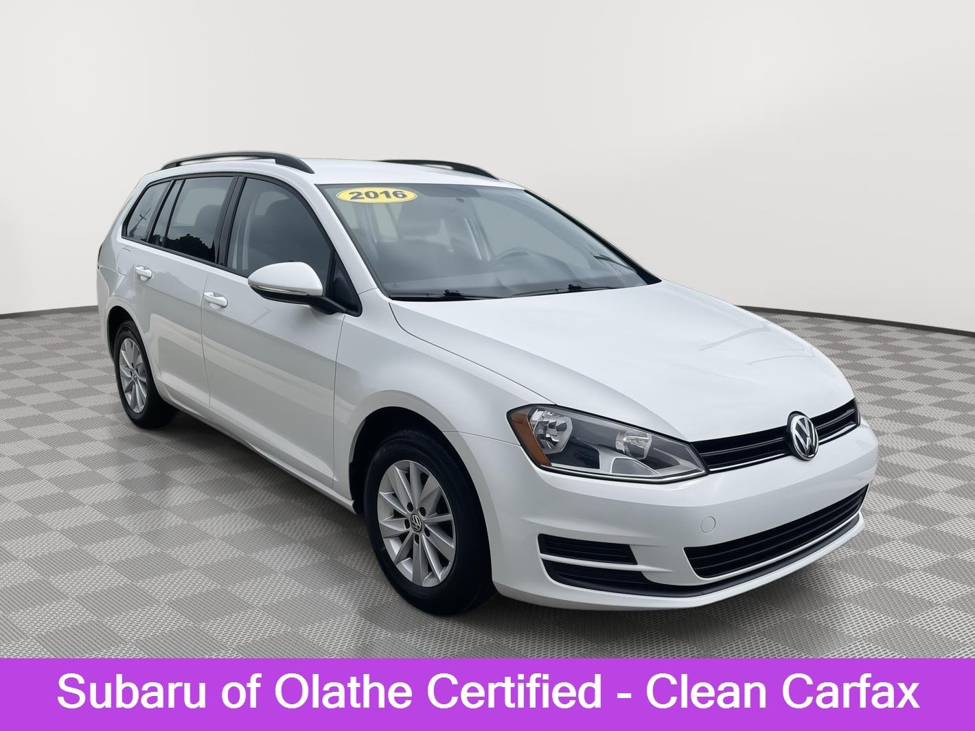 2016 Volkswagen Golf SportWagen TSI S Auto's photo