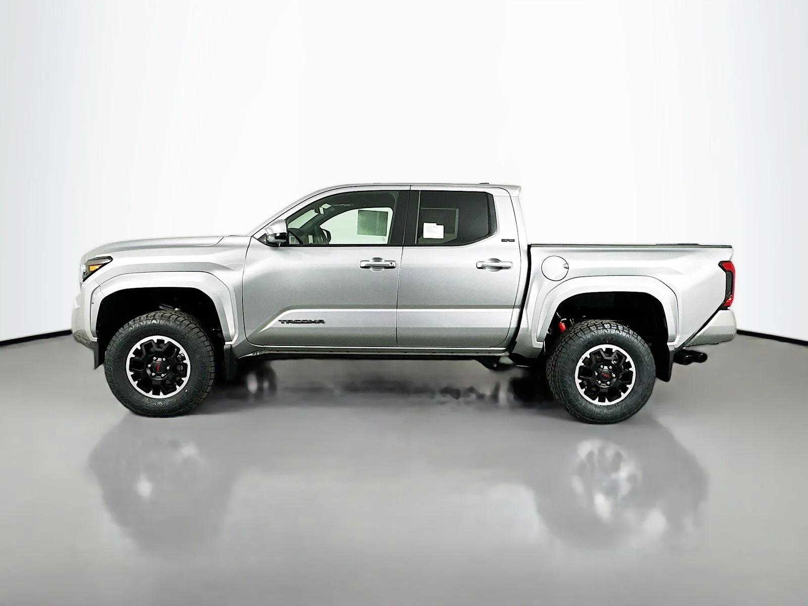 New 2025 Celestial Silver Metallic Toyota  SR5 image 4