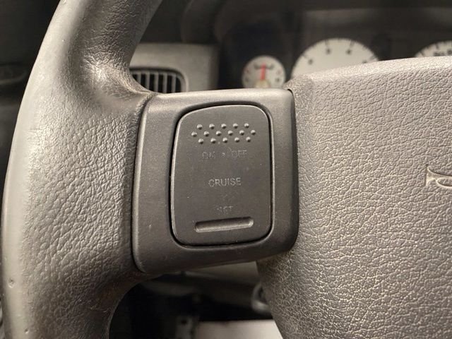 Used 2005 Blue Dodge SLT image 32
