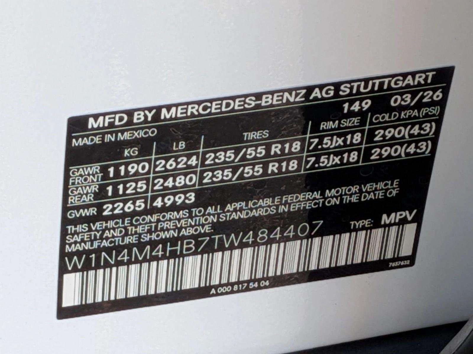 New 2026 Polar White Mercedes-Benz GLB250 image 19