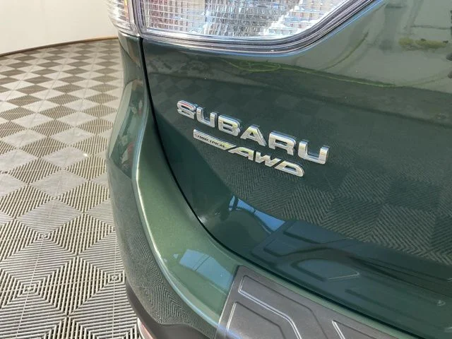 Used 2022 Green Subaru Base image 11