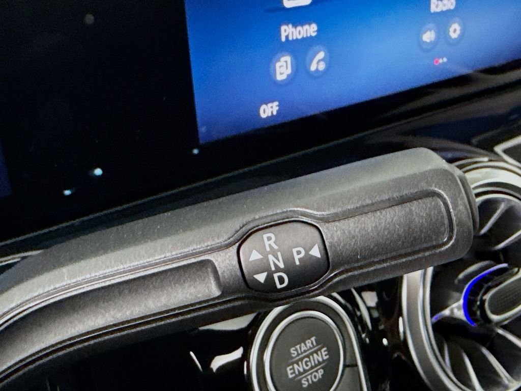 New 2026 Cosmos Black Metallic Mercedes-Benz GLA 250 image 17