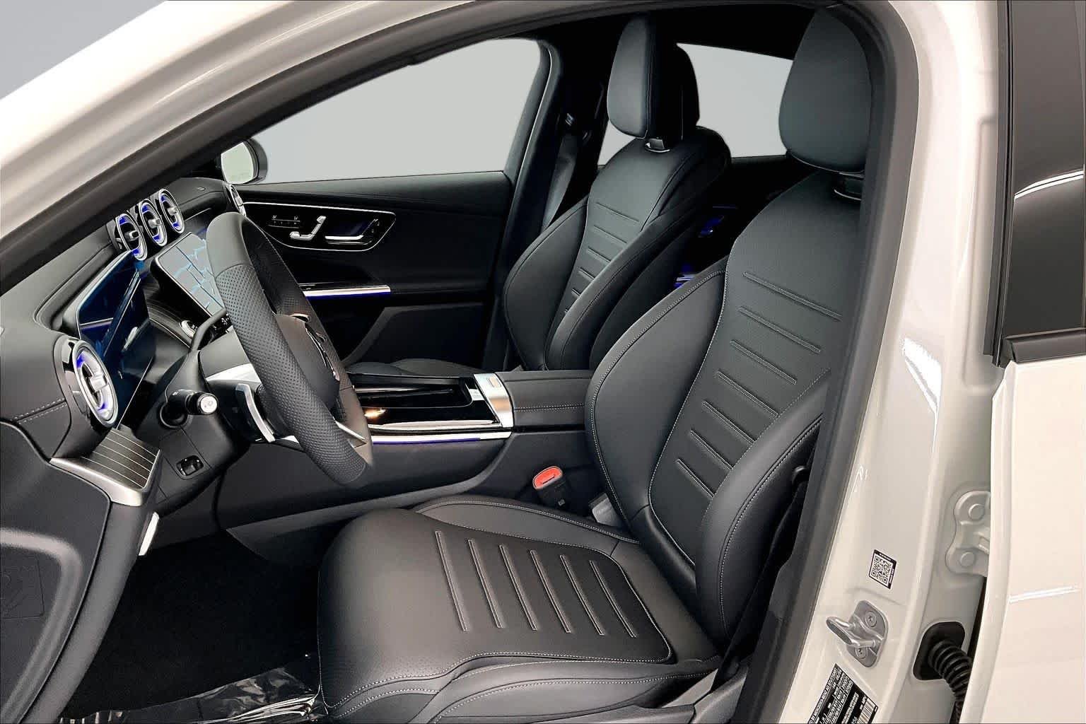 New 2026 Polar White Mercedes-Benz GLC 300 image 11