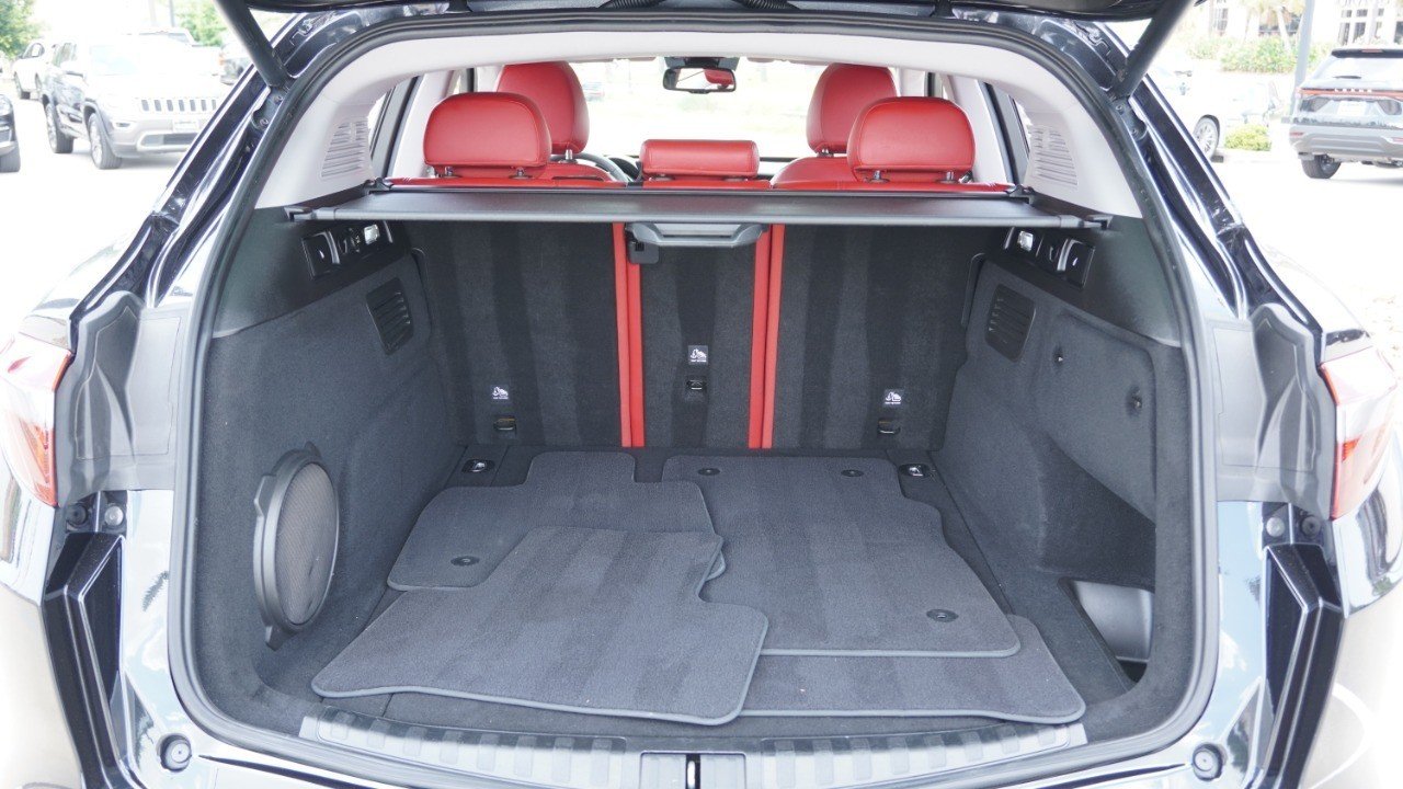 Used 2018 Black Alfa Romeo  image 37