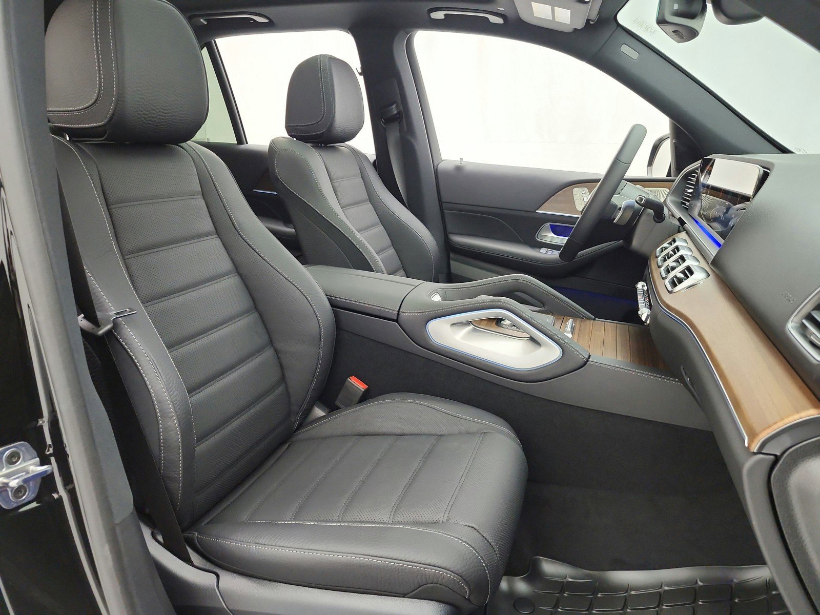 New 2026 Obsidian Black Metallic Mercedes-Benz GLE 580 4MATIC® SUV image 44