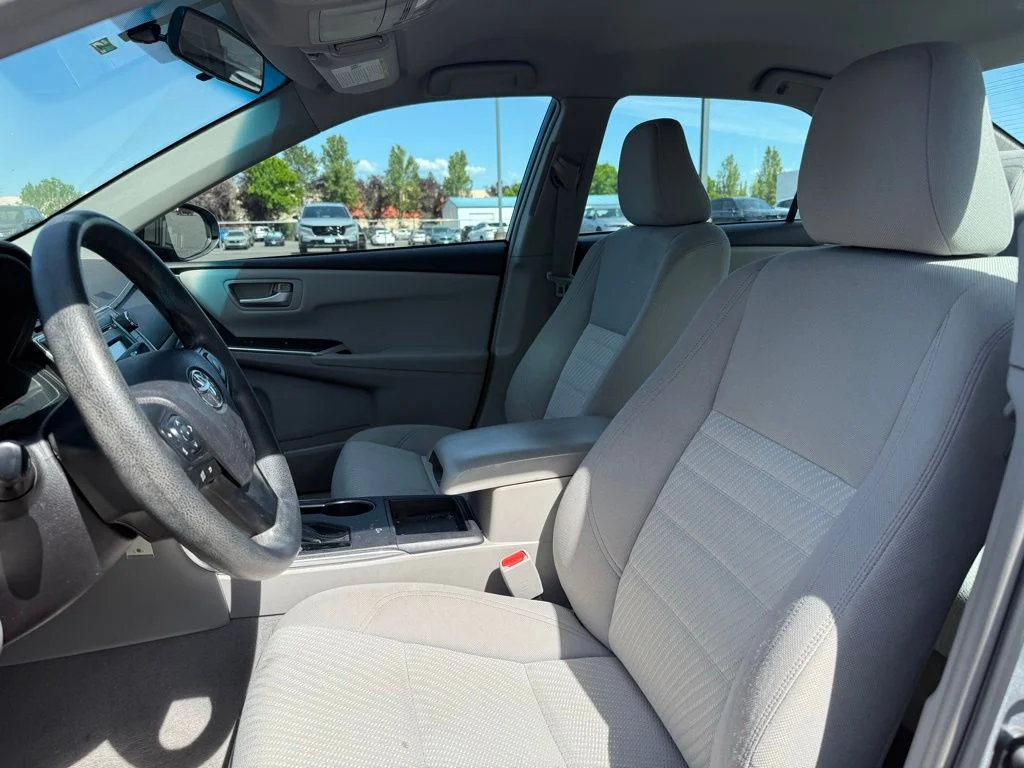 Used 2015 Celestial Silver Metallic Toyota LE image 9