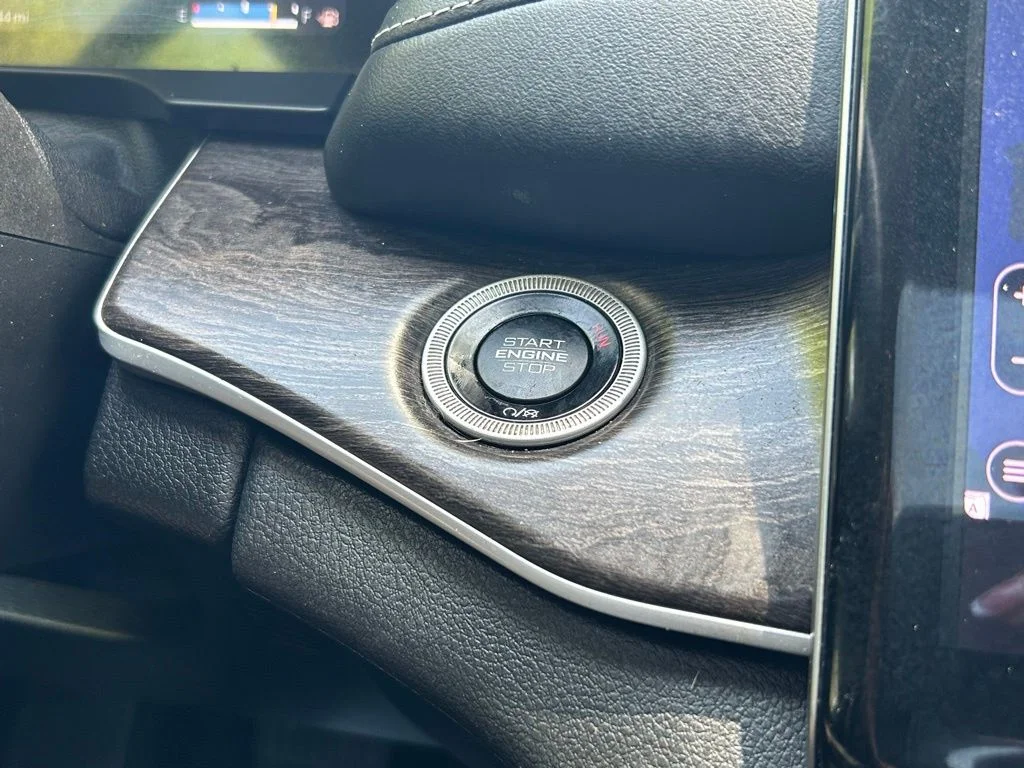 Used 2023 Silver Jeep 4xe image 55