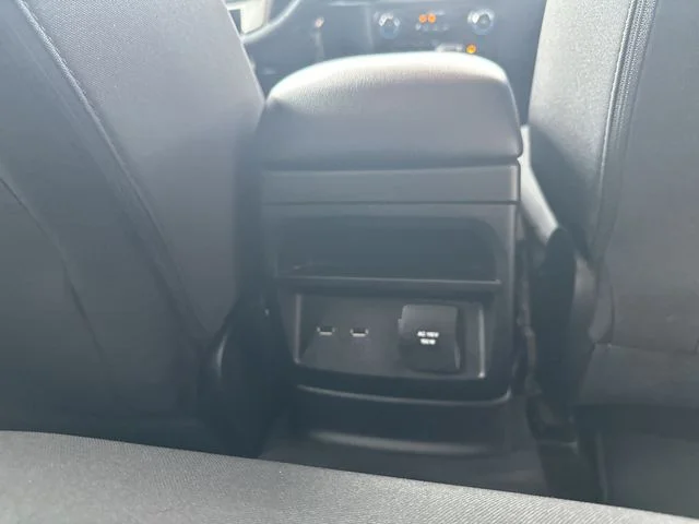 Used 2023 Silver Ford XLT image 23