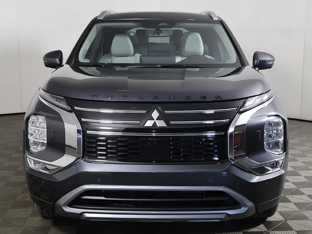 New 2026 Gray Mitsubishi SEL S-AWC image 16