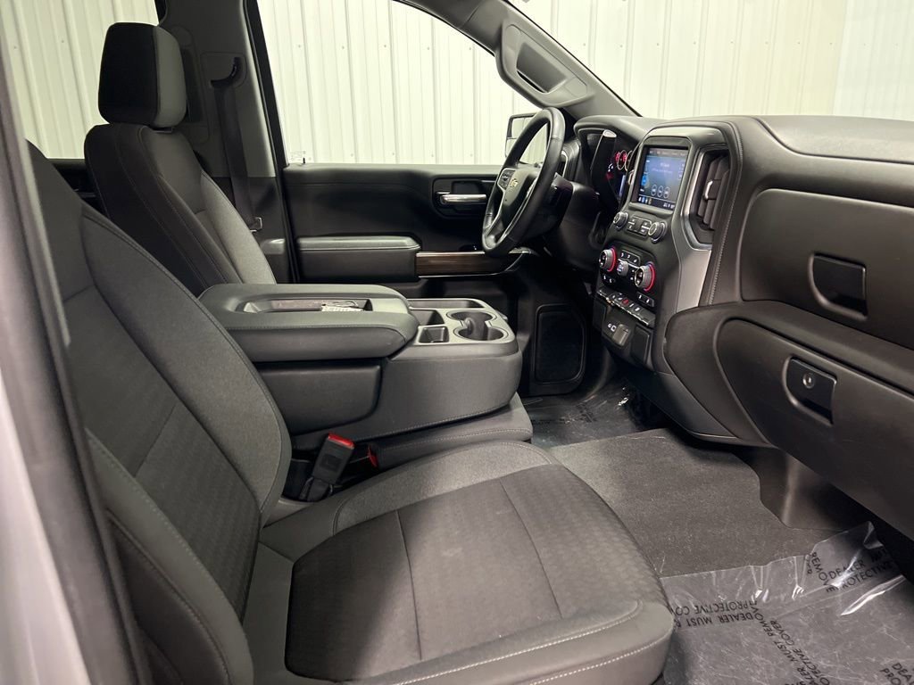 2022 Chevrolet Silverado 1500 LT - Photo 9