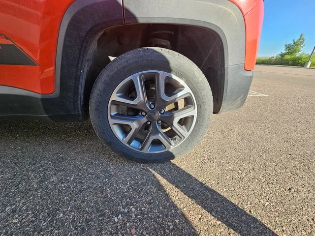 Used 2017 Orange Jeep Latitude image 13