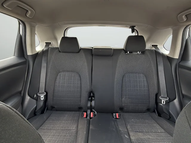 Used 2025 White Honda LX image 29