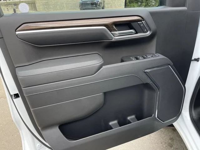 2026 Chevrolet Silverado 1500 LT - Photo 10