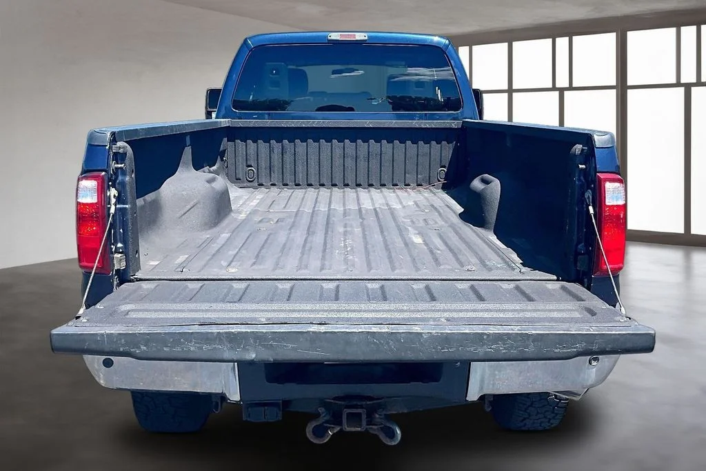 Used 2016 Blue Ford XLT image 17