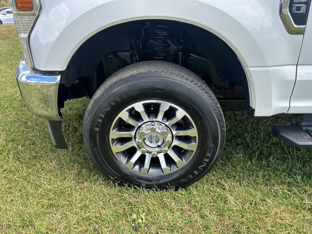 Used 2022 White Ford Lariat image 10
