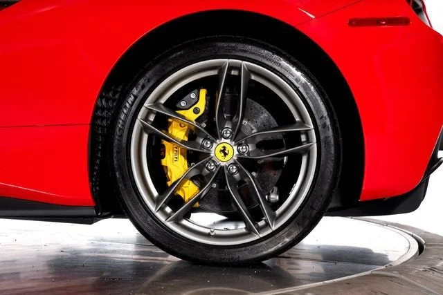 Used 2018 Rosso Corsa Ferrari  image 19