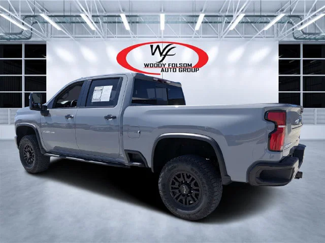 Used 2025 Gray Chevrolet ZR2 image 5