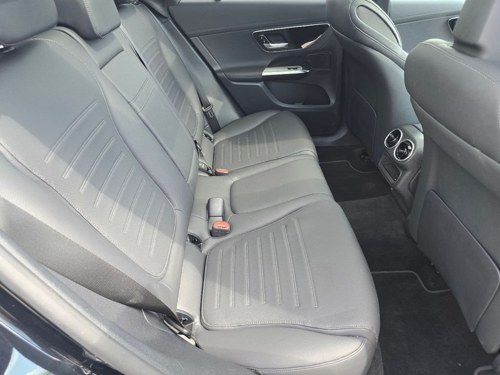 Used 2026 Black Mercedes-Benz GLC 300 image 24