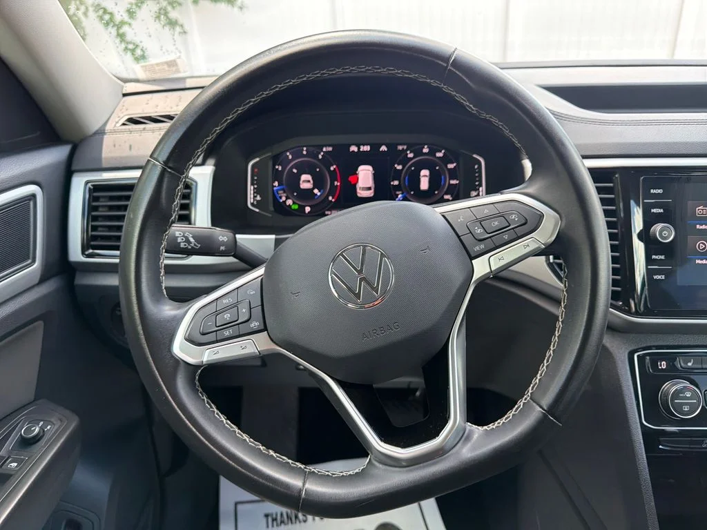 Used 2023 Gray Volkswagen 2.0T SE w/Technology image 16