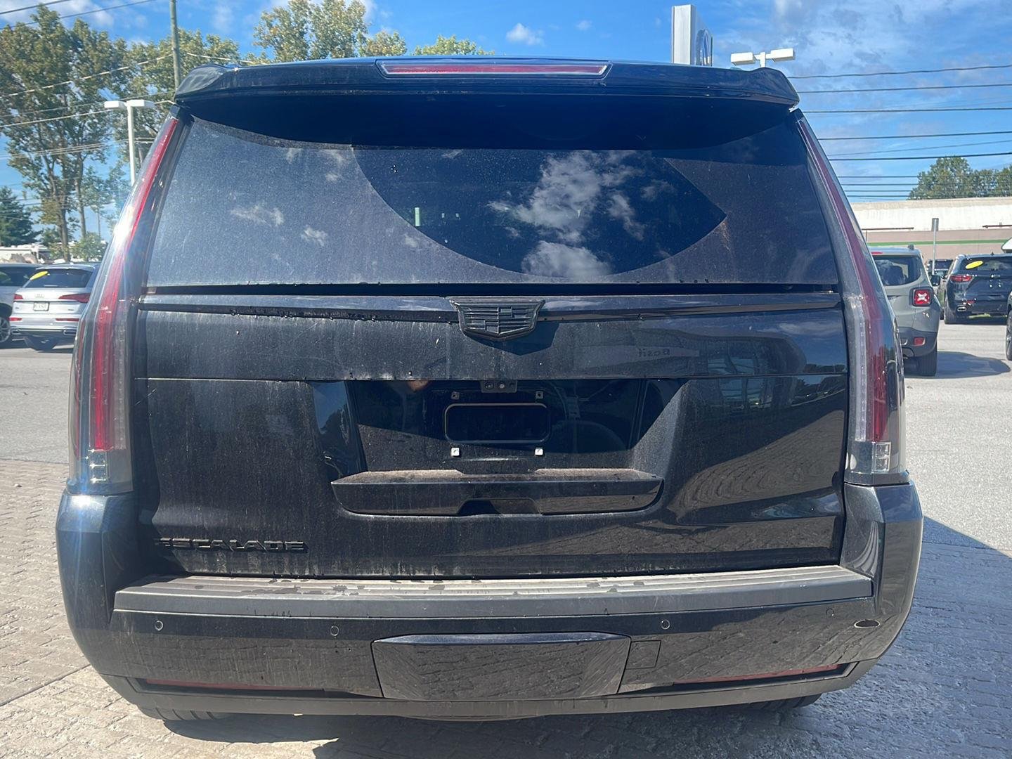 Used 2020 Black Raven Cadillac Premium Luxury image 5