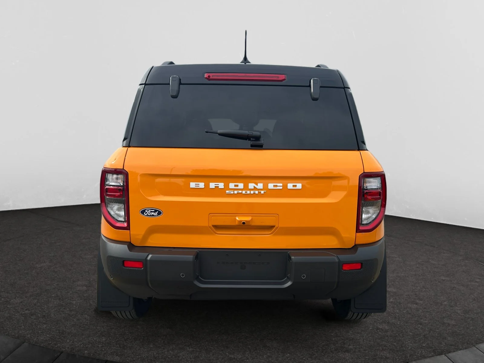New 2026 Orange Fury Metallic Tri-Coat Ford Outer Banks image 4