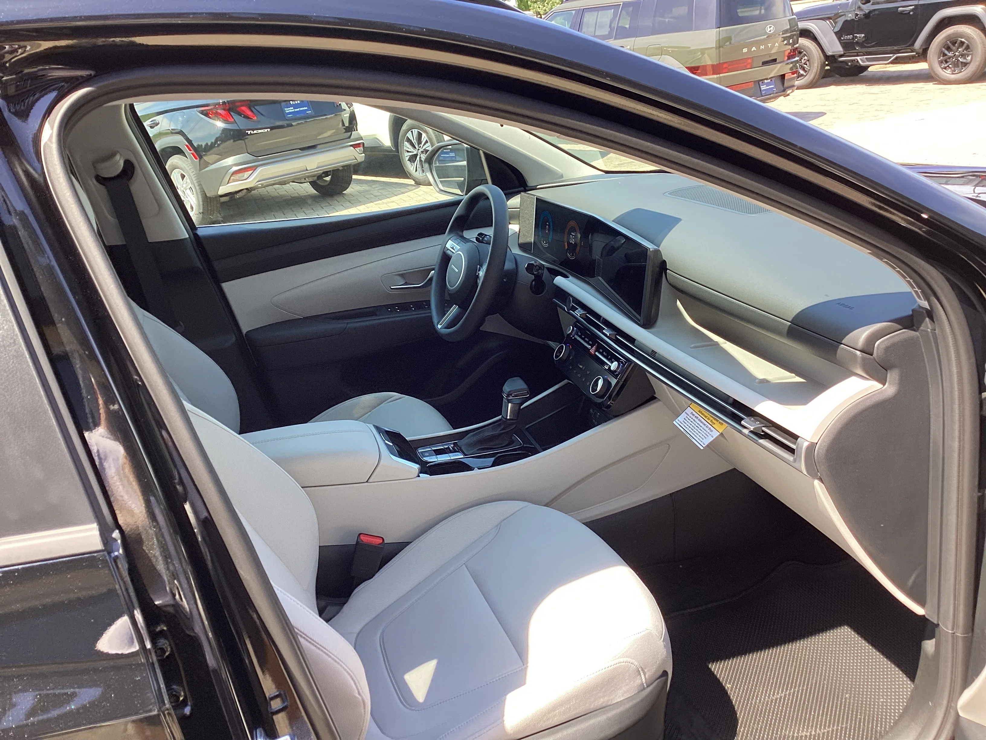 New 2026 Phantom Black Pearl Hyundai SEL image 5