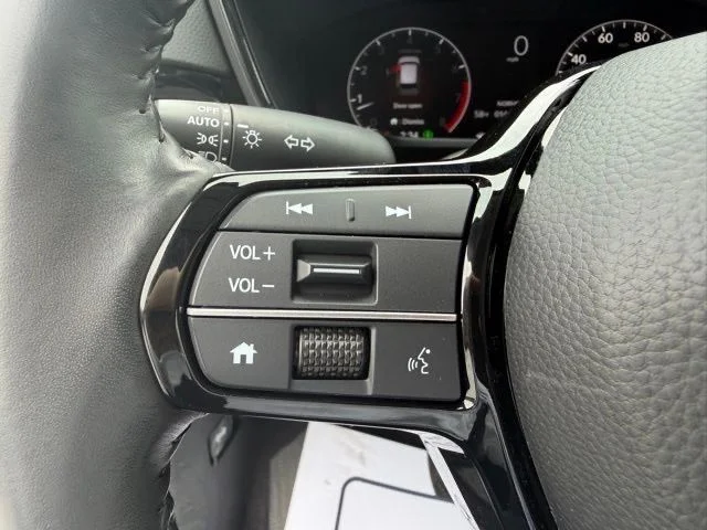 Used 2023 Gray Honda EX-L image 22
