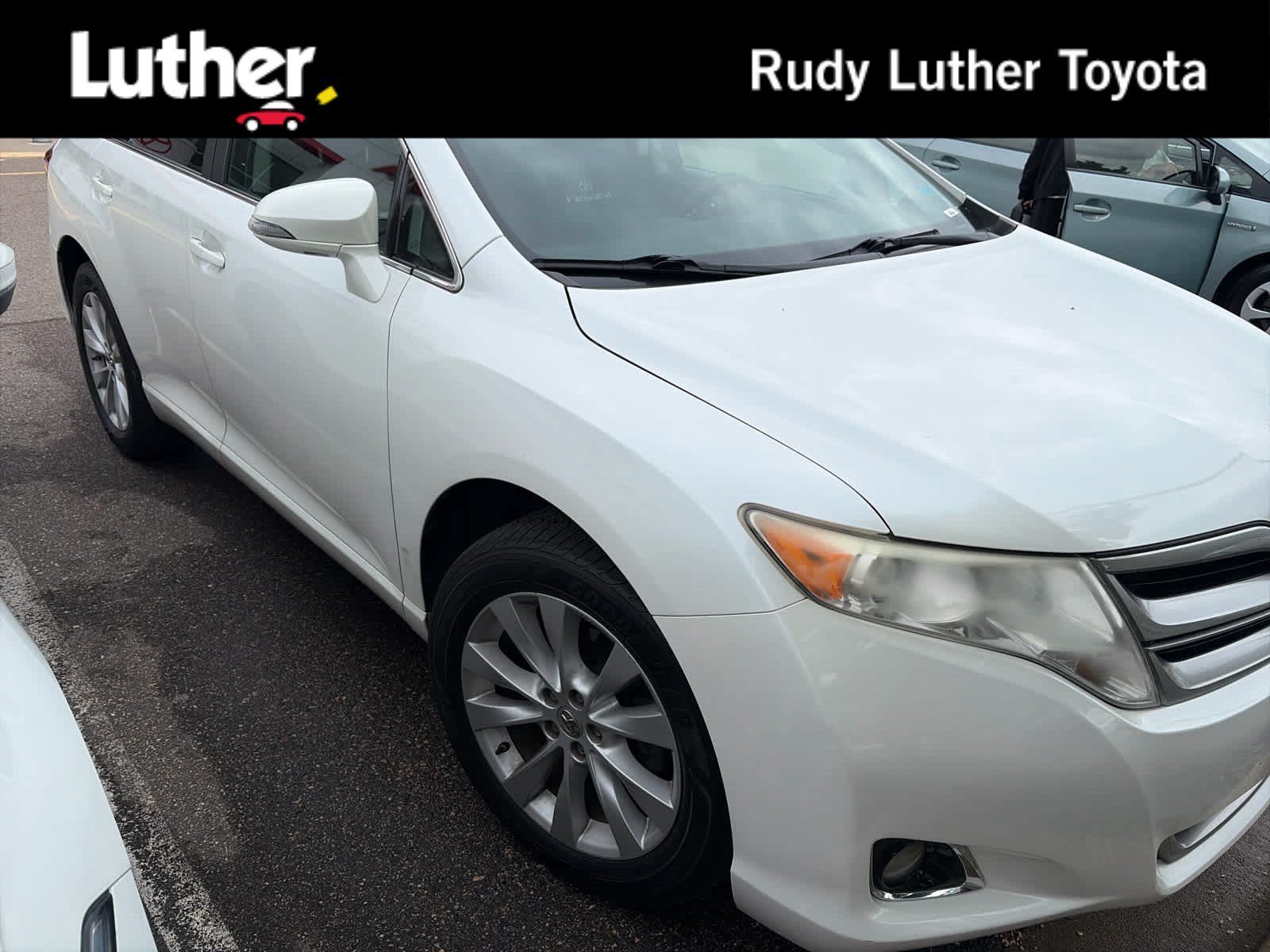 Used 2013 Blizzard Pearl Toyota LE image 1