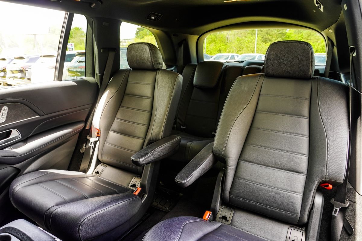Used 2023 Gray Mercedes-Benz GLS 580 image 39