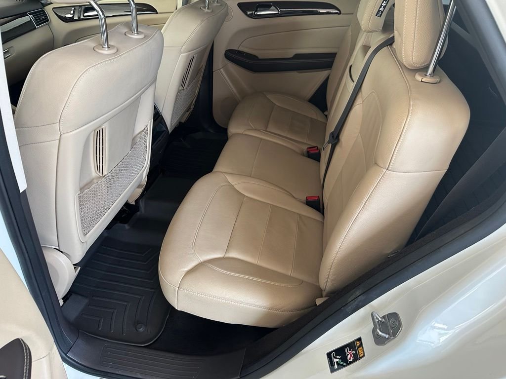 Used 2018 White Mercedes-Benz GLE 350 image 28