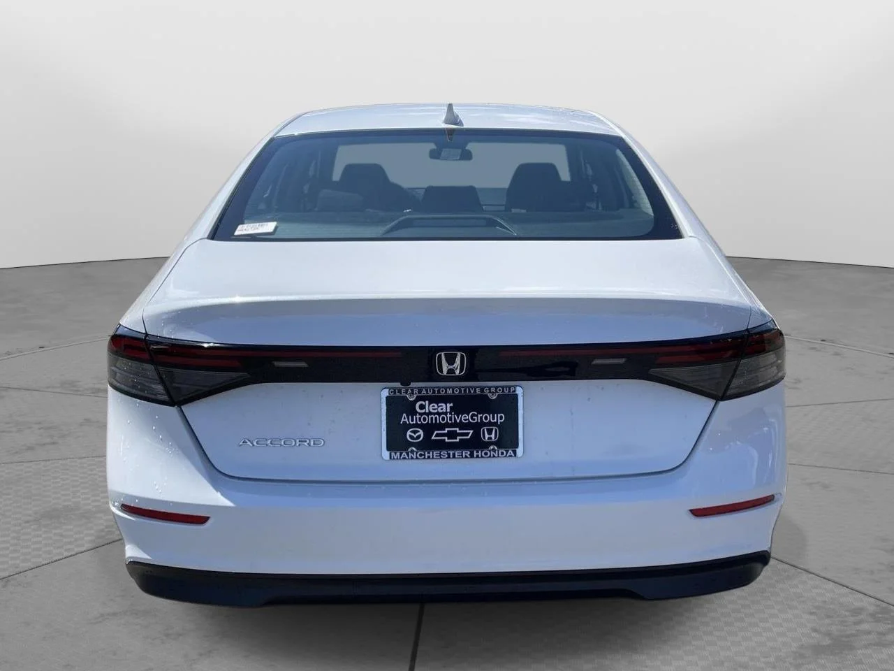 Used 2024 Platinum White Pearl Honda EX image 19