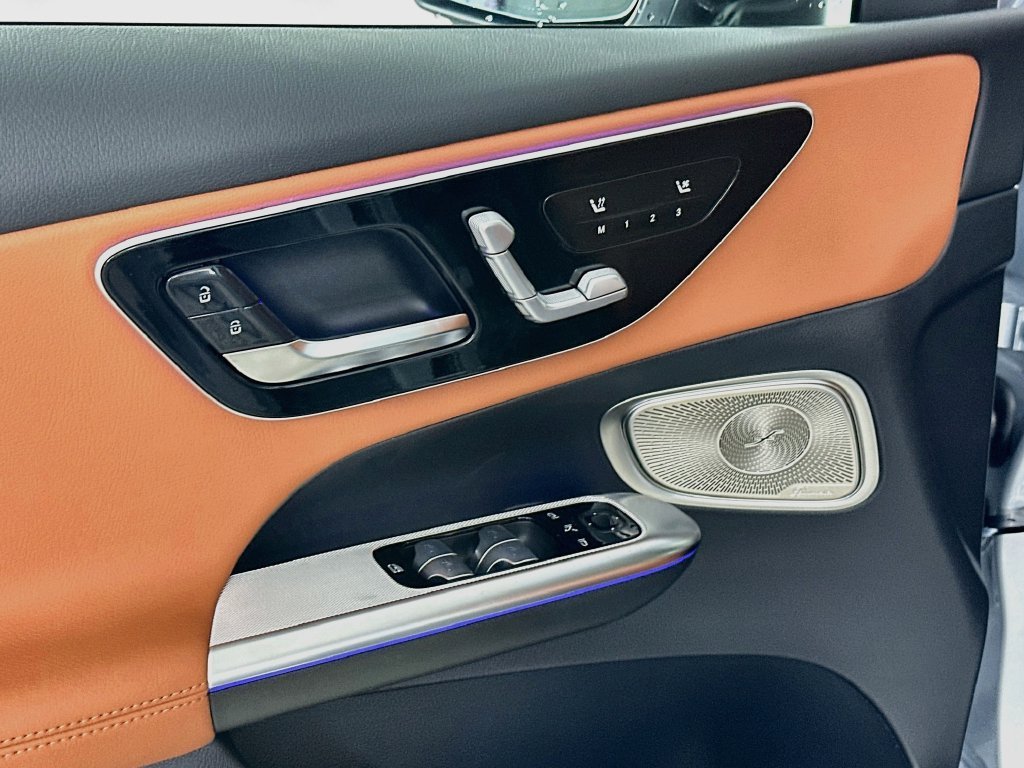 New 2027 Cirrus Silver Metallic Mercedes-Benz GLC 300 image 52