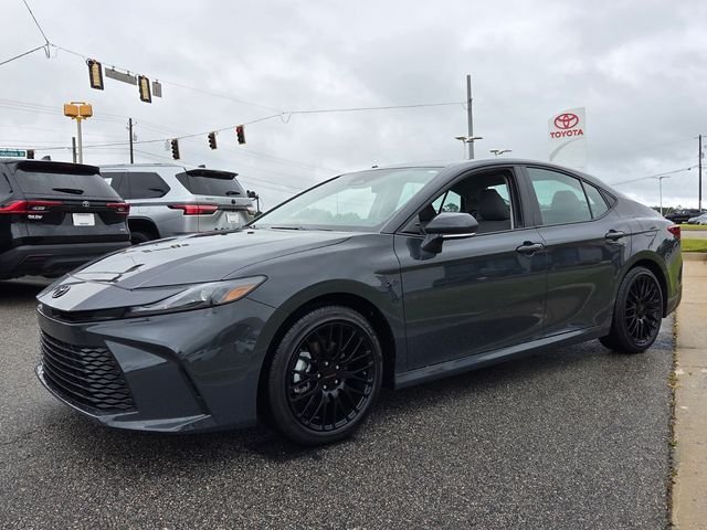 Used 2025  Toyota LE image 3