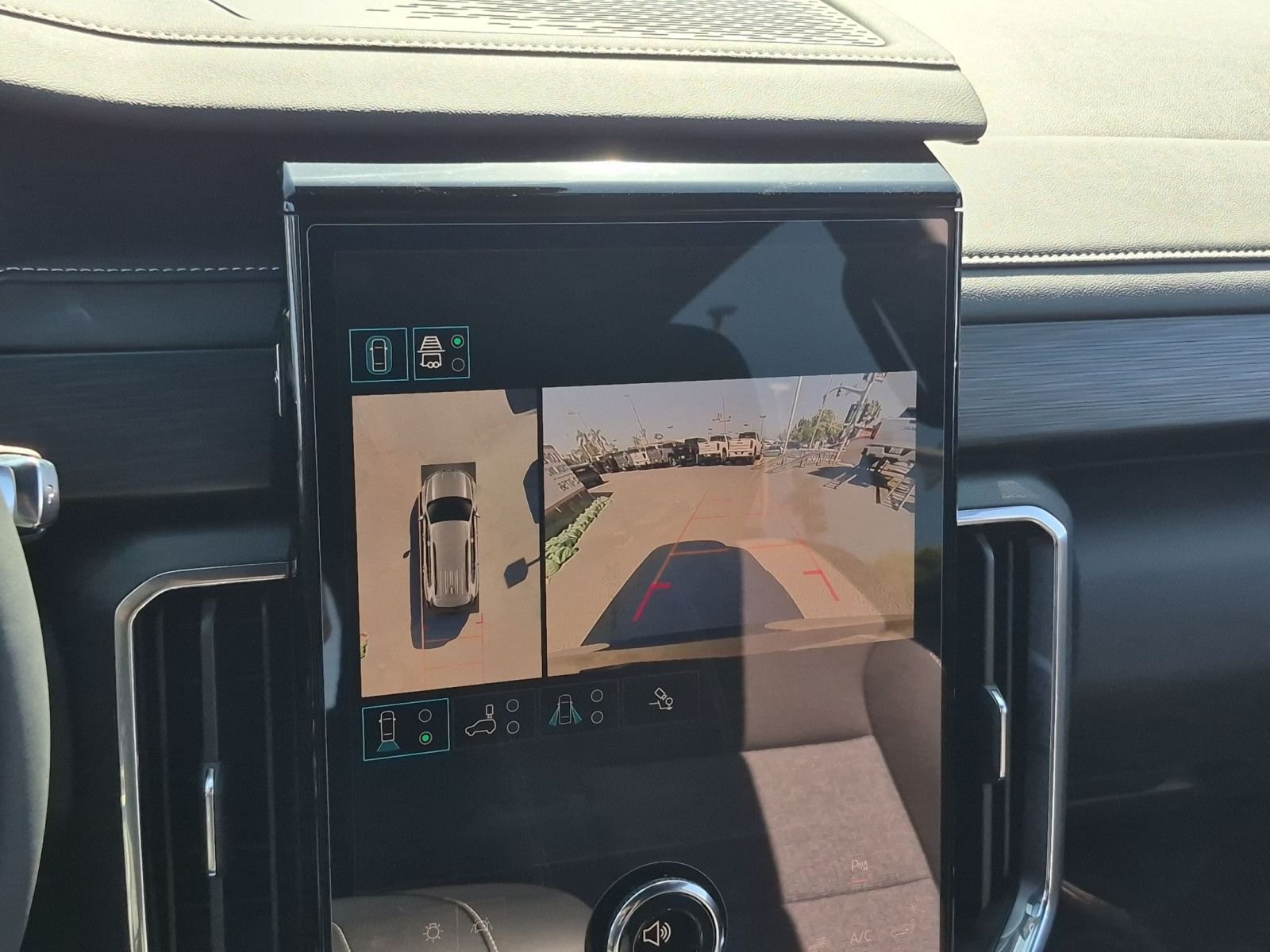 2026 GMC Acadia Elevation - Photo 14