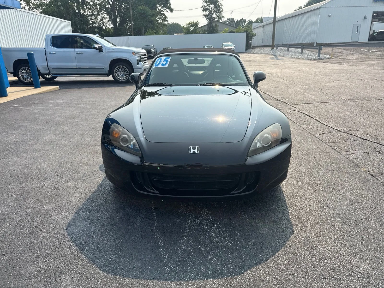 Used 2005  Honda Base image 10